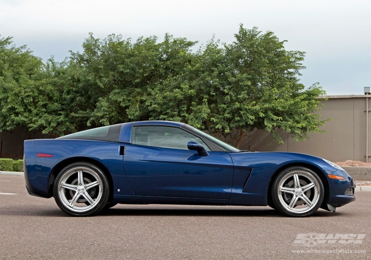 2010 Chevrolet Corvette with 19