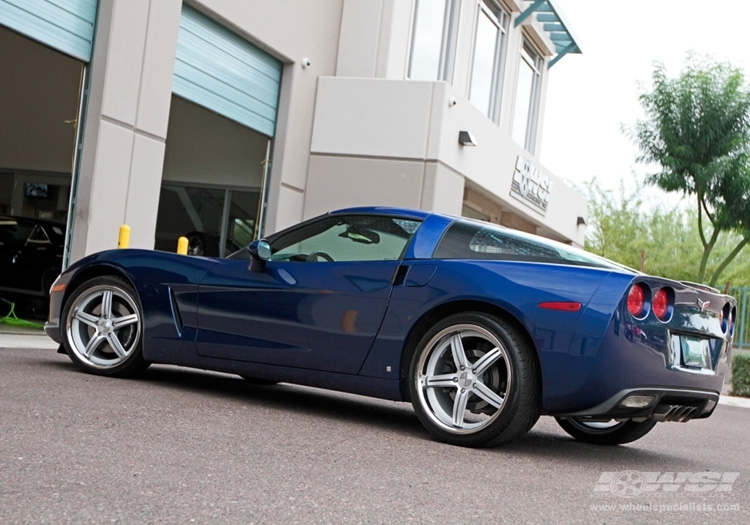 2010 Chevrolet Corvette with 19