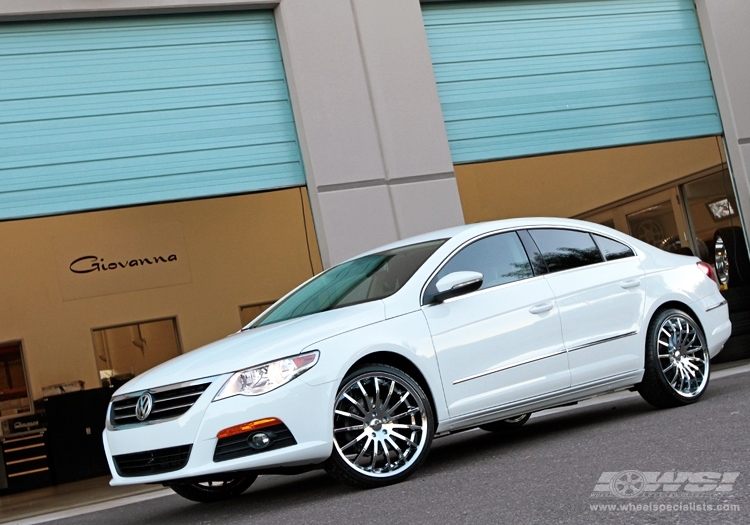 2011 Volkswagen CC with 20" Giovanna Martuni in Chrome wheels