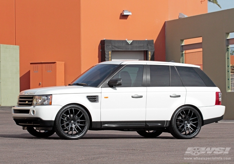 2006 Land Rover Range Rover Sport with 22" Giovanna Kilis in Matte Black wheels