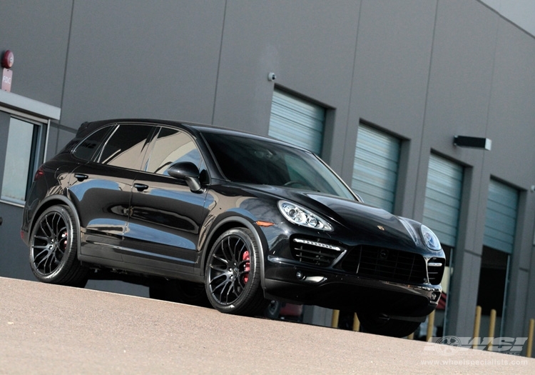 2011 Porsche Cayenne with 22" Giovanna Kilis in Matte Black wheels