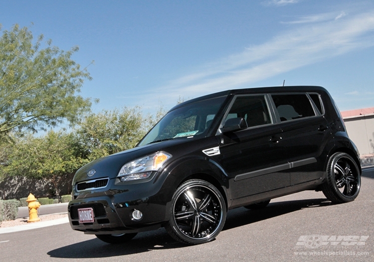 2010 Kia Soul with 18" MKW M105 in Black (Machined Face w/ Groove) wheels