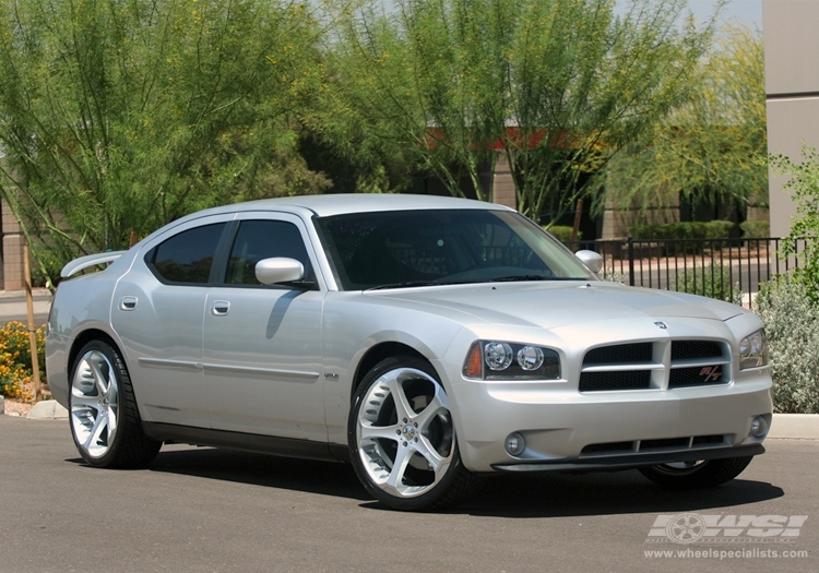 2008 Dodge Charger with 22" Giovanna Dalar-5 in Chrome wheels