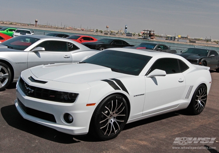 2010 Chevrolet Camaro with 20" Giovanna Kilis in Machined Black wheels