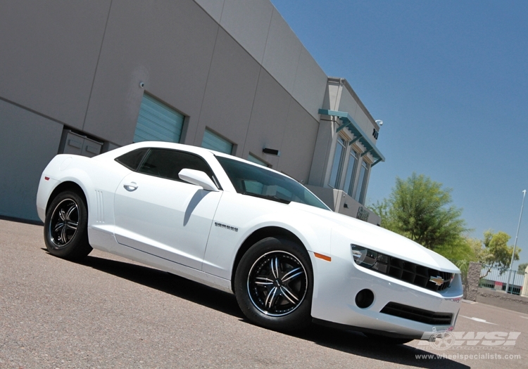2010 Chevrolet Camaro with 18" MKW M105 in Black (Machined Face w/ Groove) wheels