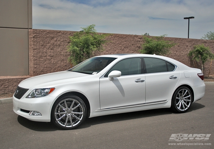 2010 Lexus LS with 20" Gianelle Spidero-5 in Chrome wheels