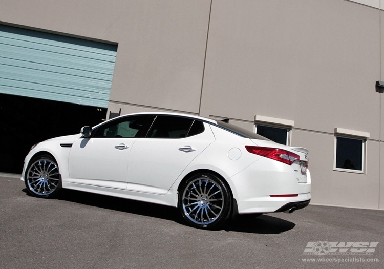 2011 Kia Optima with 20" Giovanna Martuni in Chrome wheels