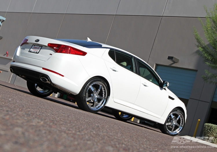 2011 Kia Optima with 20" Gianelle Spezia-5 in Chrome wheels