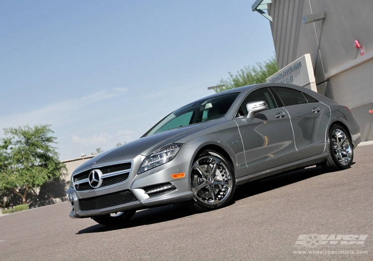 2012 Mercedes-Benz CLS-Class with 19" Giovanna Dalar-5 in Chrome wheels