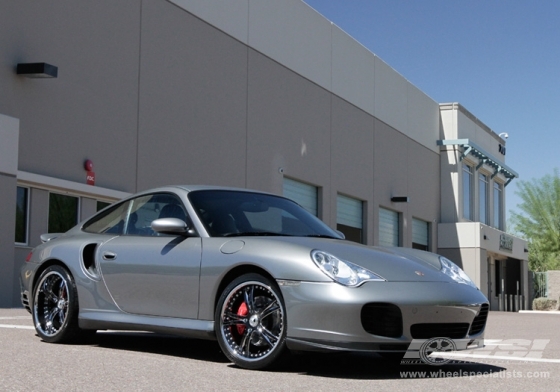 2004 Porsche 911 with 20" Duior DF-317 in Chrome (Black Accent) wheels