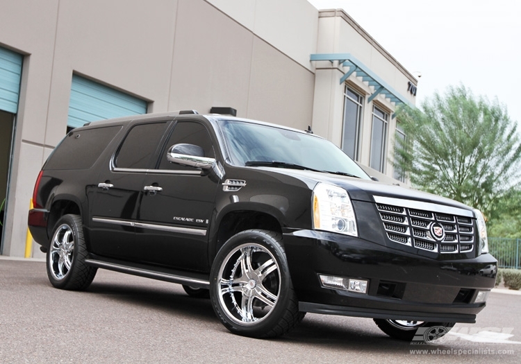 2010 Cadillac Escalade with 22" MKW M105 in Chrome wheels
