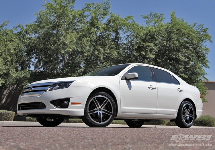 2011 Ford Fusion with 18" MKW M107 in Machined (Gloss Black) wheels