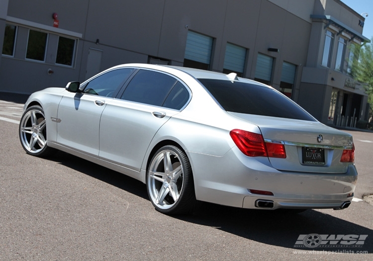 2011 BMW 7-Series with 22" CEC 881 in Silver wheels