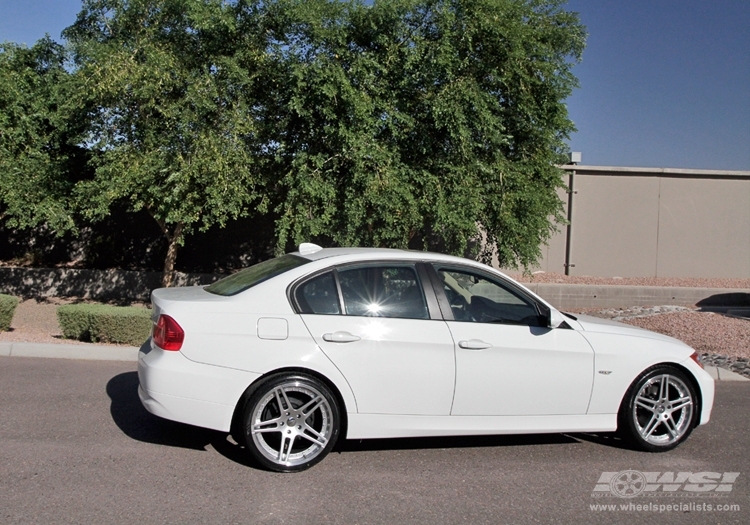 2011 BMW 3-Series with 19"   in  wheels
