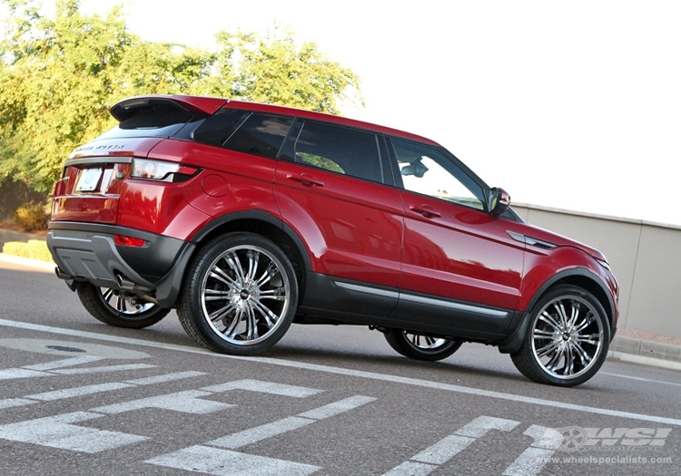 2012 Land Rover Evoque with 22" Avenue A601 in Chrome wheels