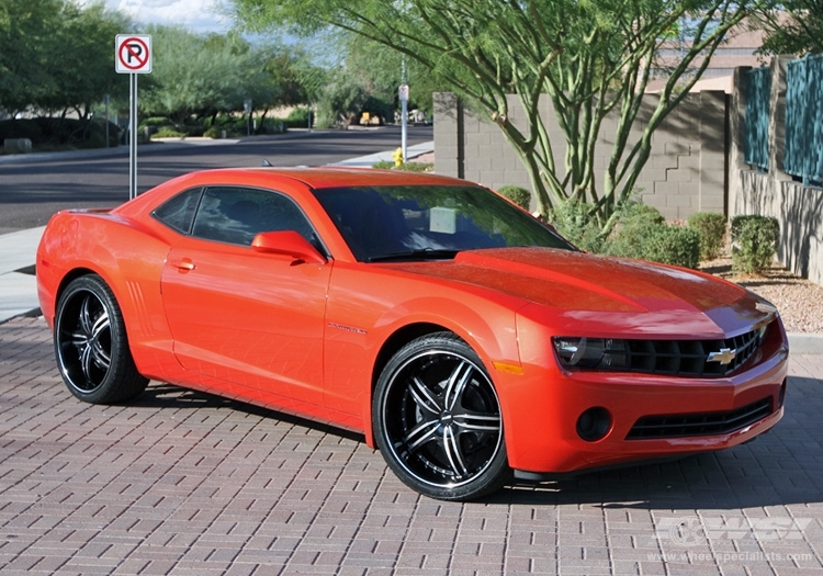 2011 Chevrolet Camaro with 22" MKW M105 in Black (Machined Face w/ Groove) wheels