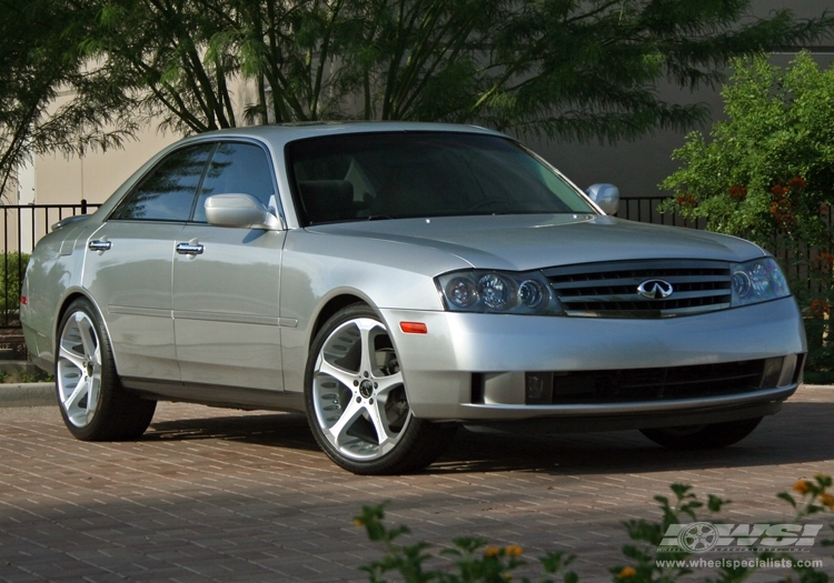 2004 Infiniti M with 20" Giovanna Dalar-5 in Chrome wheels