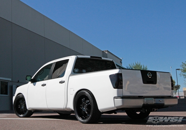 2008 Nissan Titan with 22" MKW M105 in Black (Satin) wheels