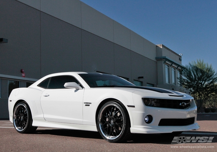 2011 Chevrolet Camaro with 22" Koko Kuture Fann in Gloss Black (Mirror Machined Lip) wheels