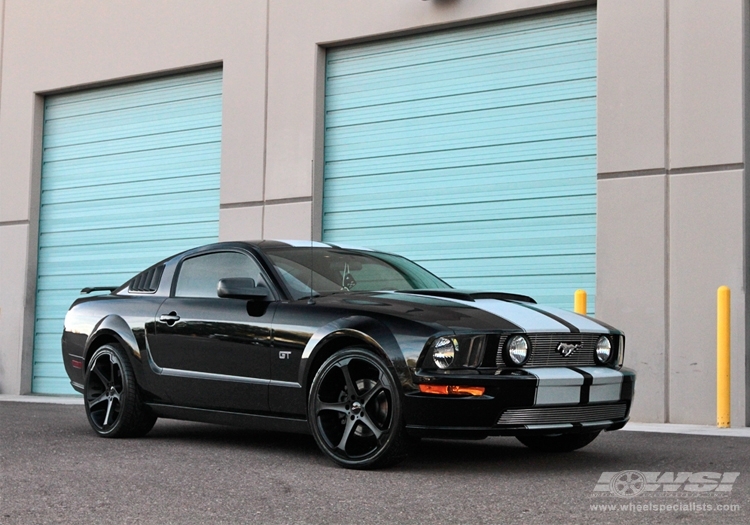 2011 Ford Mustang with 20" Giovanna Dalar-5 in Black wheels