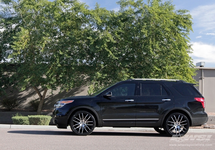 2012 Ford Explorer with 22" Giovanna Kilis in Machined Black wheels