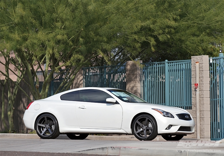 2012 Infiniti G37 Coupe with 20" Vossen CV3-R in Gloss Graphite wheels