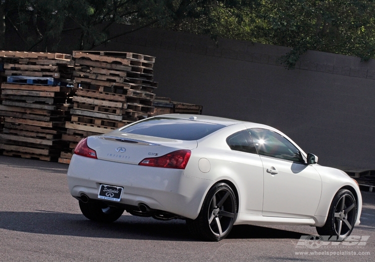 2012 Infiniti G37 Coupe with 20" Vossen CV3-R in Gloss Graphite wheels