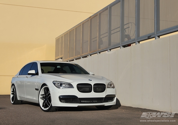 2012 BMW 7-Series with 22" Koko Kuture Intake in Chrome (1 Piece) wheels