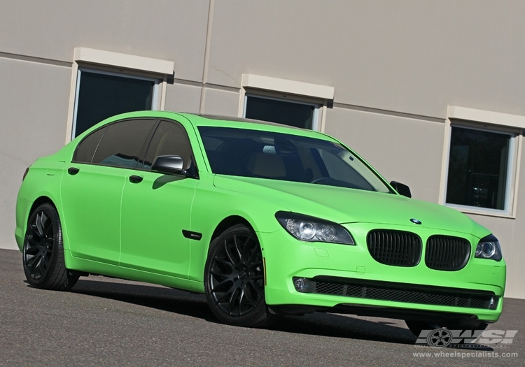 2009 BMW 7-Series with 22" Giovanna Kilis in Matte Black wheels