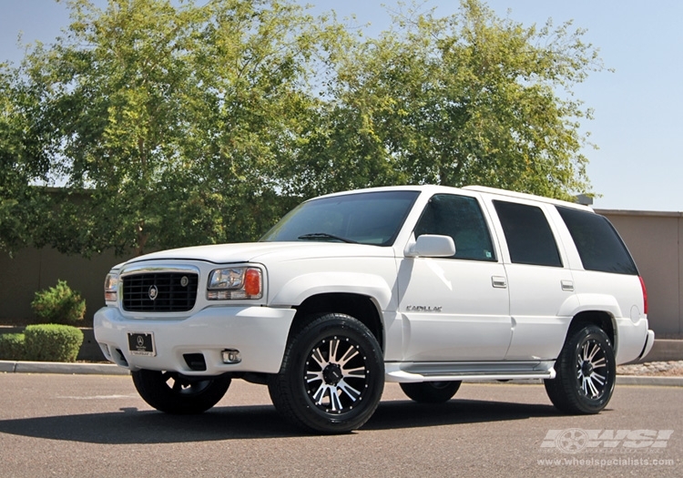 2000 Cadillac Escalade with 18" MKW M87 in Black (Machined Face) wheels