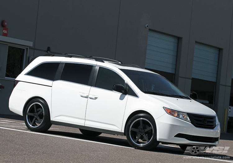 2012 Honda Odyssey with 20" Giovanna Mecca in Matte Black (Chrome S/S Lip) wheels