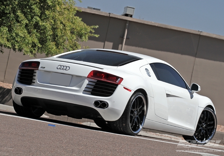 2012 Audi R8 with 20" Savini BS2 in Chrome wheels