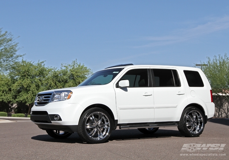 2012 Honda Pilot with 22" Avenue A607 in Chrome wheels