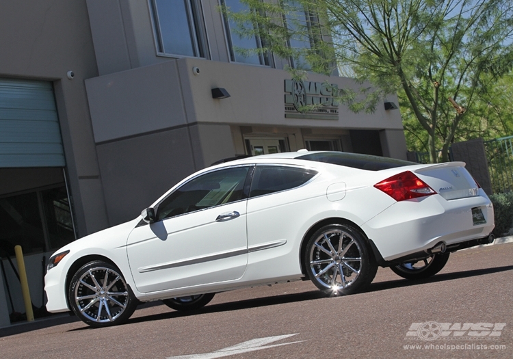 2012 Honda Accord with 20" Gianelle Spidero-5 in Chrome wheels