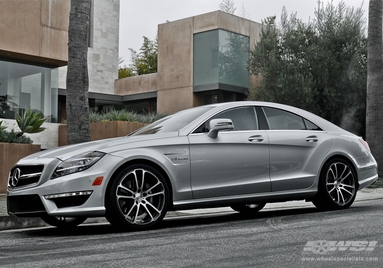 2012 Mercedes-Benz CLS-Class with 20" CEC 882 in Gunmetal (Machined) wheels