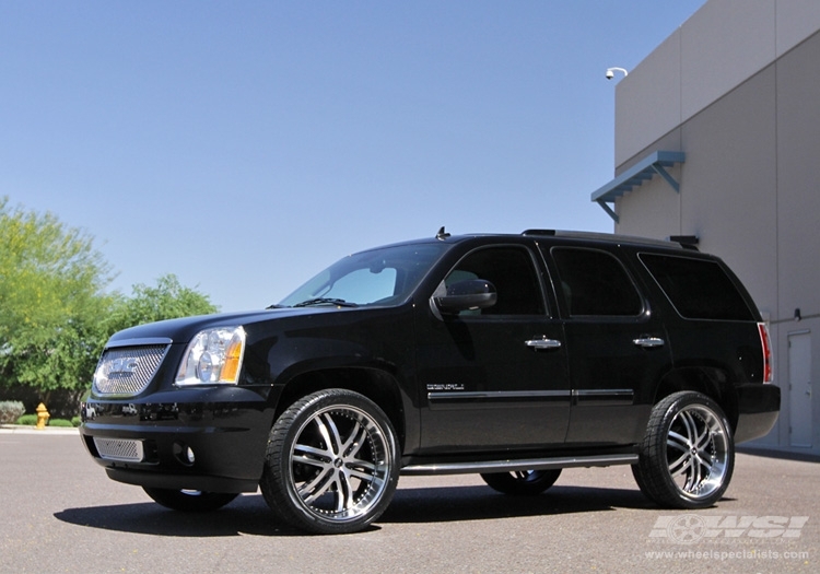 2010 GMC Yukon/Denali with 24" Avenue A607 in Gloss Black Machined (Machined Lip & Groove) wheels