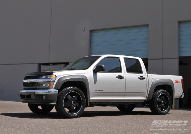 2003 Chevrolet Colorado with 20" 2Crave N18 in Black (Machined Lip Groove) wheels