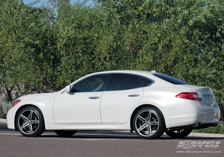 2012 Infiniti M with 20" Vossen CV5 in Matte Graphite (Machined) wheels