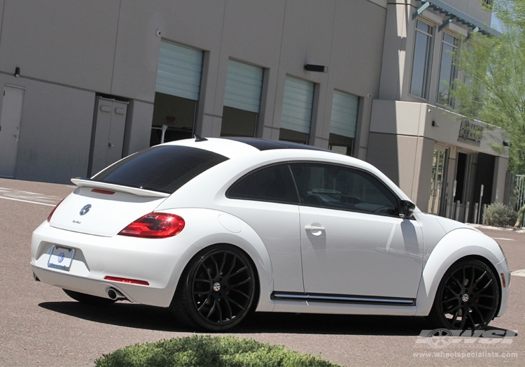 2012 Volkswagen Beetle with 20" Giovanna Kilis in Matte Black wheels