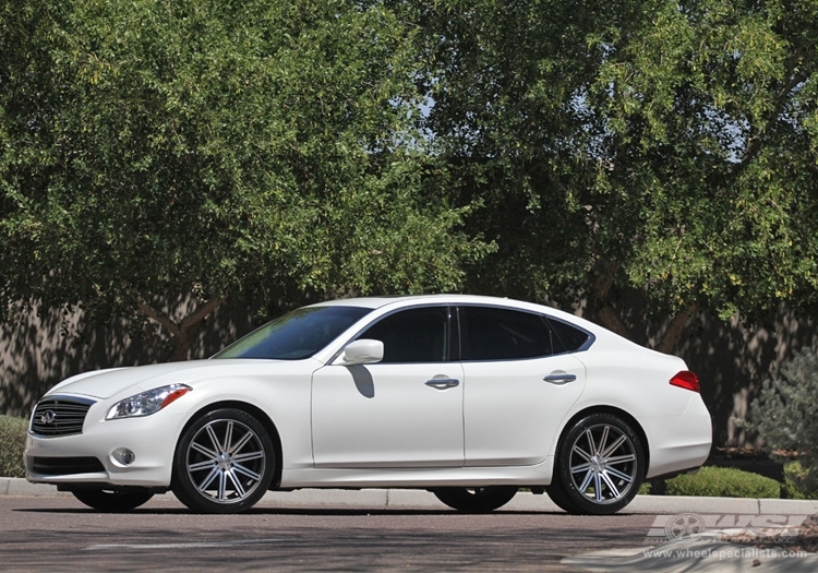 2012 Infiniti M with 20" Vossen CV4 in Matte Graphite (Machined) wheels