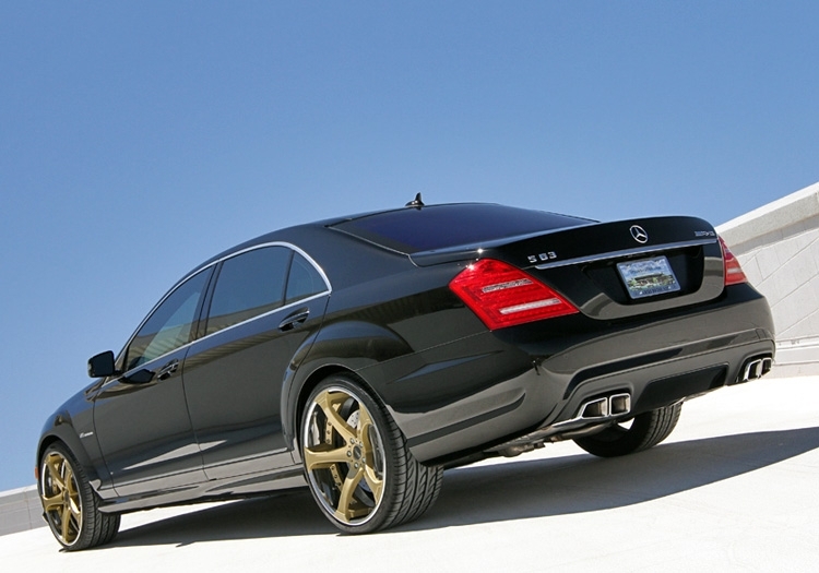 2012 Mercedes-Benz S-Class with 22" GFG Supremo D-2 in Gold (Chrome lip) wheels