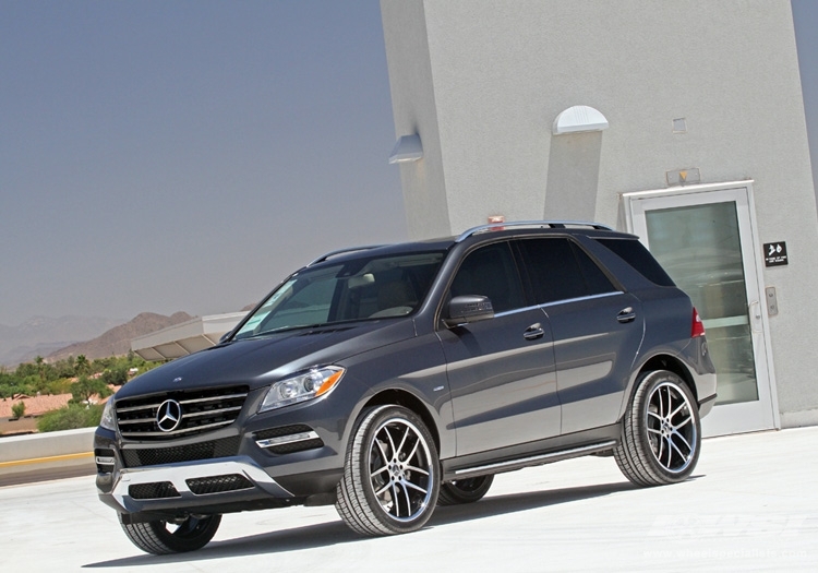 2012 Mercedes-Benz GLE/ML-Class with 22" Giovanna Monza in Machined Black (Chrome S/S lip) wheels