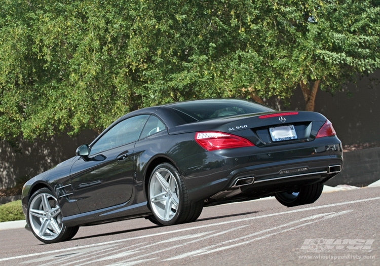 2013 Mercedes-Benz SL-Class with 20" Vossen CV5 in Silver (Polished) wheels