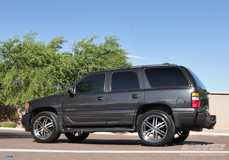 2009 GMC Yukon with 22" Avenue A607 in Gloss Black Machined (Machined Lip & Groove) wheels