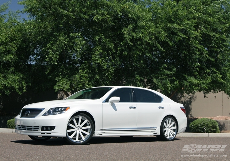 2008 Lexus LS with Gianelle Santo-2SS in Machined Silver (Chrome S/S Lip) wheels