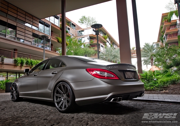 2012 Mercedes-Benz CLS-Class with 20" Vossen CV4 in Matte Graphite wheels