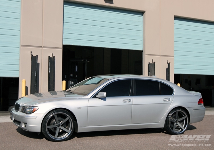 2009 BMW 7-Series with 22" Giovanna Mecca in Graphite (Chrome S/S Lip) wheels