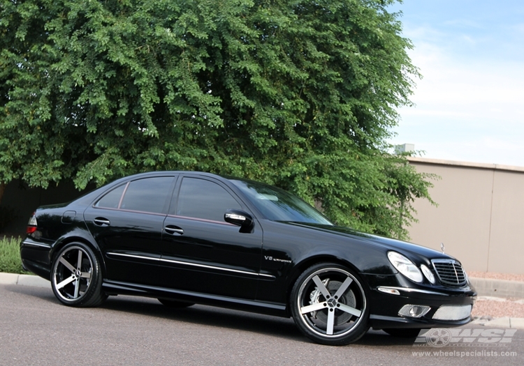 2007 Mercedes-Benz E-Class with 20" Giovanna Mecca in Machined Black (Chrome S/S Lip) wheels