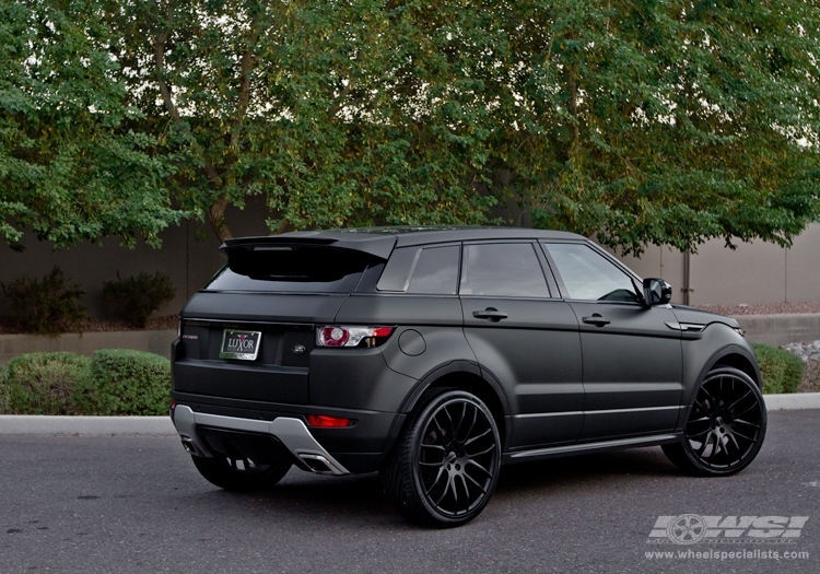 2012 Land Rover Evoque with 22" Giovanna Kilis in Matte Black wheels