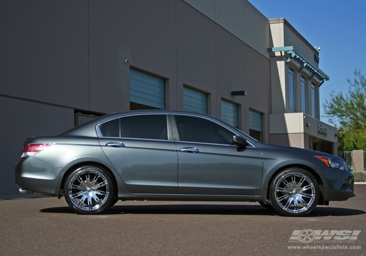 2011 Honda Accord with 20" Enkei Majesty in Chrome wheels